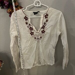 Debbie shuchat white Boho Tunic with floral embroidery,, sz 4